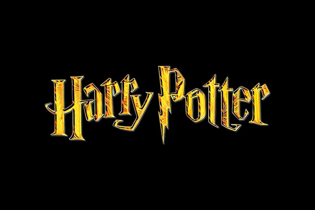 Harry Potter and the Sorcerer’s Stone là bộ phim nổi tiếng của Chris Columbus  
