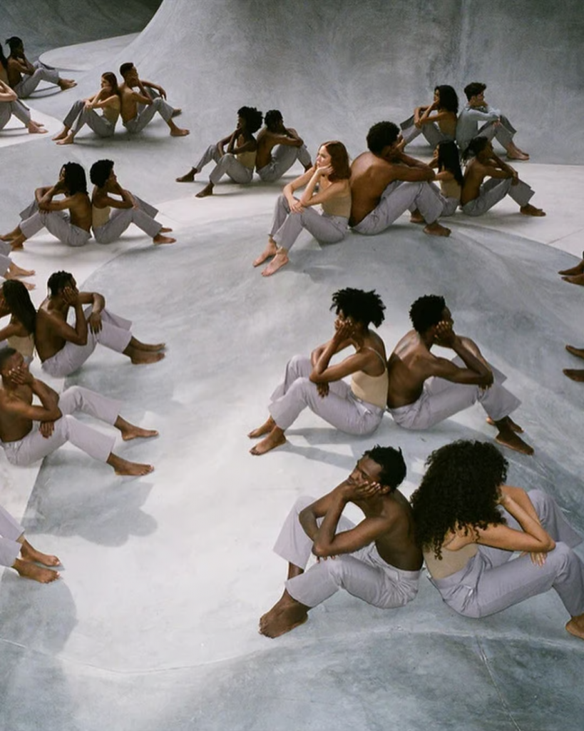 Logo Omini của Kappa - Sự cân bằng giữa nam tính và nữ tính