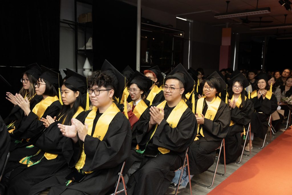 Lễ tốt nghiệp 2026